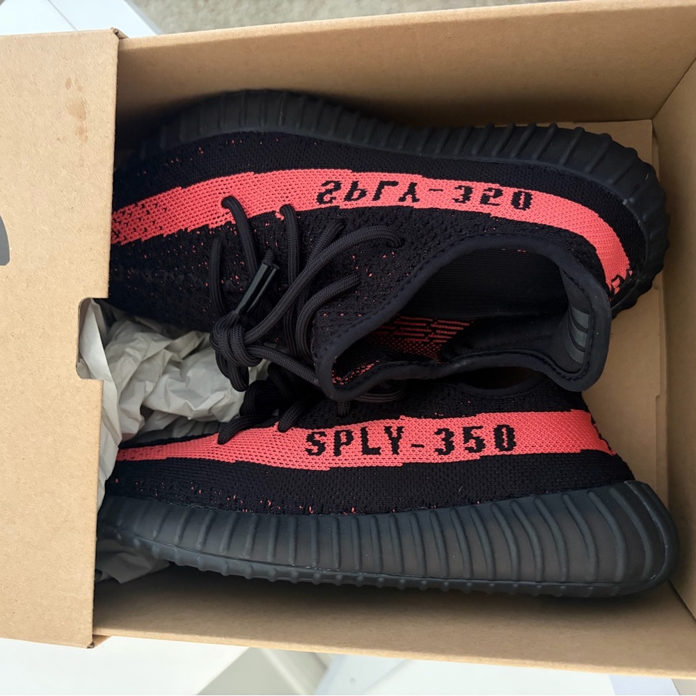 Adidas Yeezy Boost 350 V2 Sneakers